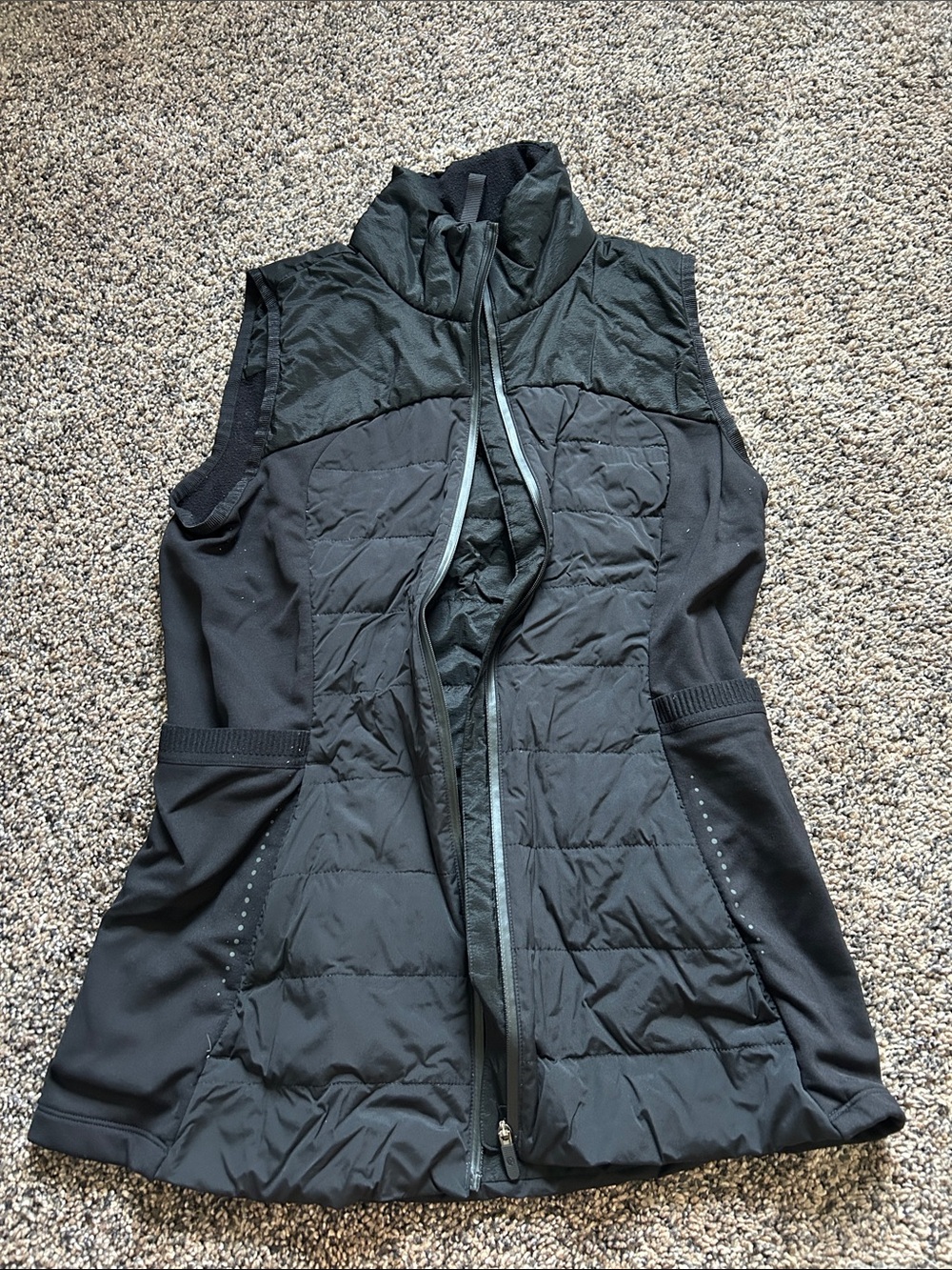 Lululemon down for it all vest